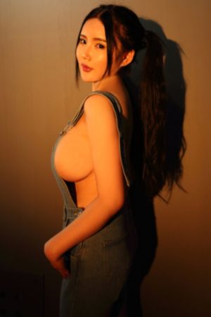 欧美午夜艳片欧美精品_剧情片完整在线观看