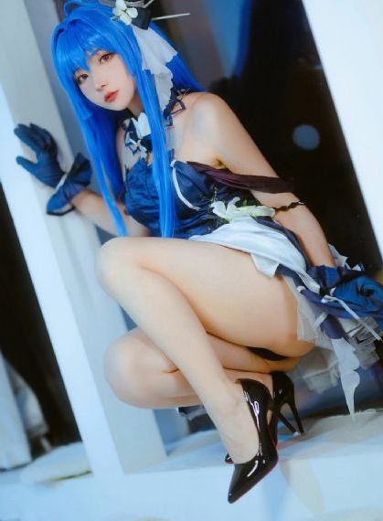 艳妇乳肉豪妇荡乳av_720免费观看电视剧