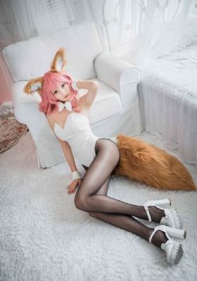 法国欧美午夜L乳时装秀_1080电影完整版在线观看