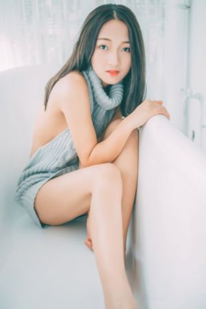 久久中文字幕美谷朱里演员表_蓝光HD在线观看