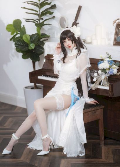 《年轻女教师》hd在线_4K在线视频观看