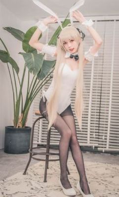 精品中出_BD英语完整视频观看